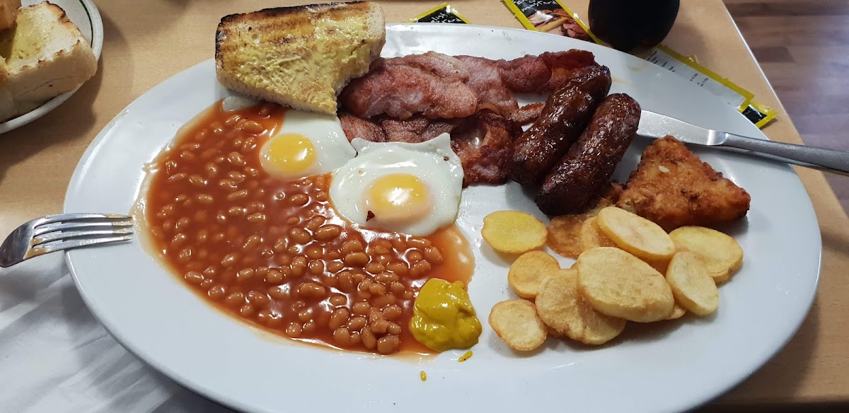 Lighthouse Diner Cash Only.-5